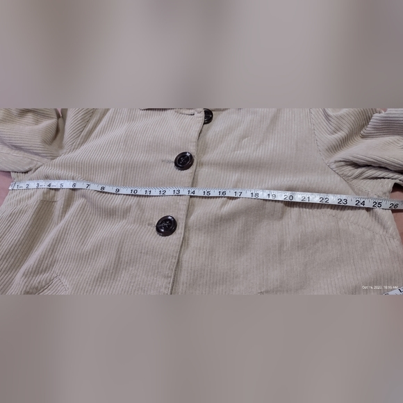 ✨Host Pick✨ Women's Corduroy Tan Jacket - Picture 13 of 13